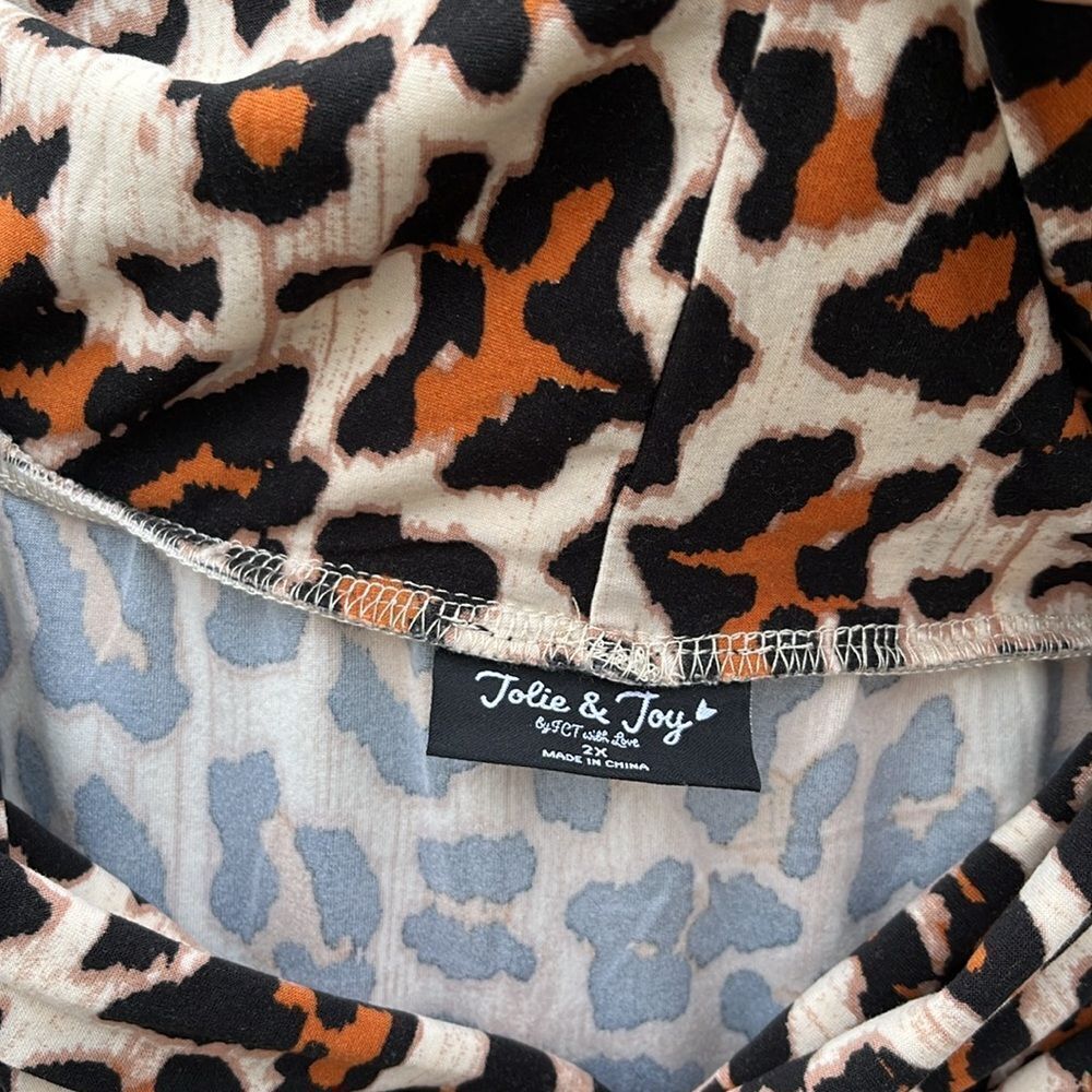 Women’s Soft Stretchy Leopard Print Bodysuit Size 2X - Picture 3 of 4